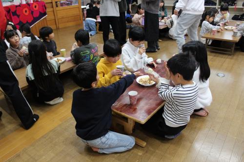 試食３